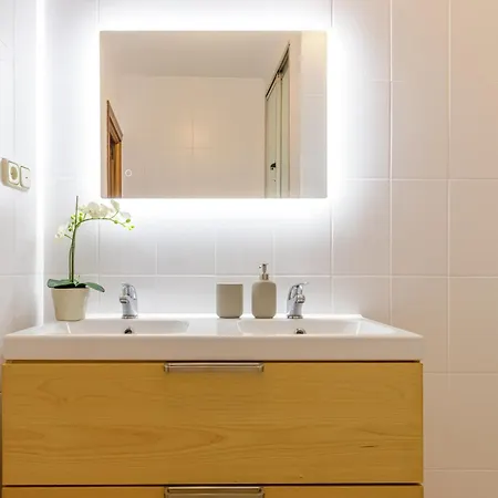 Living4malaga Amazonia Center Apartment *
